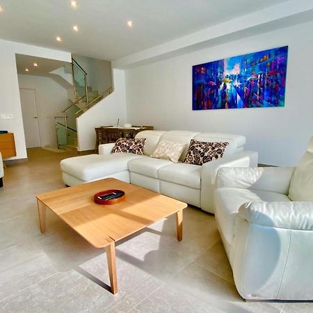 Chalet Con Piscina Privada En La Urb. De Puerto Rey Los Amarguillos Zewnętrze zdjęcie