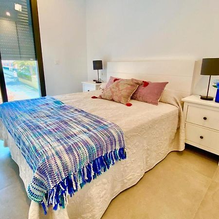 Chalet Con Piscina Privada En La Urb. De Puerto Rey Los Amarguillos Zewnętrze zdjęcie