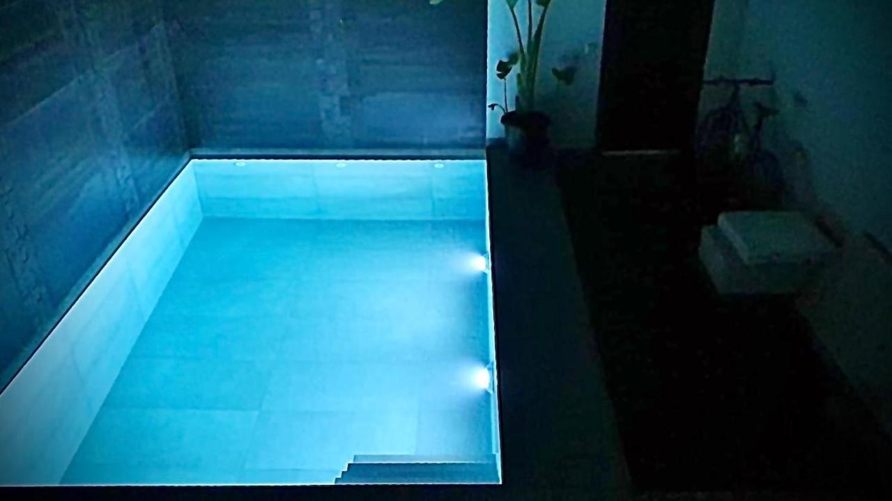 Chalet Con Piscina Privada En La Urb. De Puerto Rey Los Amarguillos Zewnętrze zdjęcie
